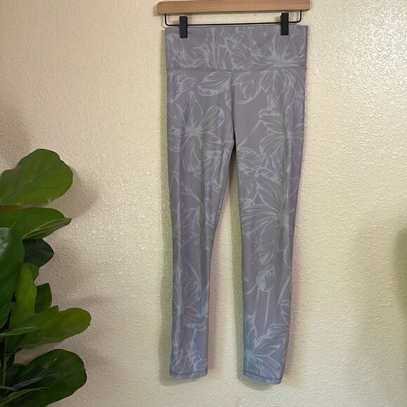 FABLETICS BLOOMFIELD workout cropped leggings - Picture 2 of 7